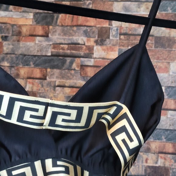 Geo Gold Trim Spaghetti Strap Crop Top Black Bralette - Elevate Your Style - Picture 4 of 9